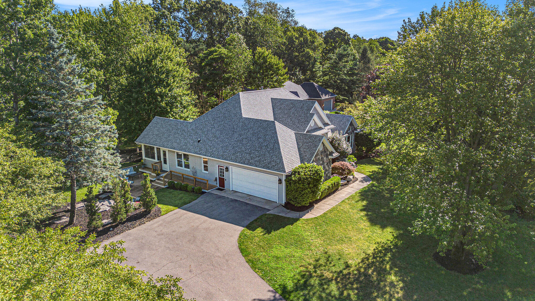Property Photo:  2561 Hunter Green Court SE  MI 49546 