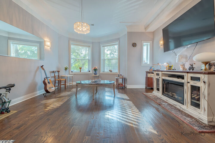 Property Photo: 4518 S King Drive 2A IL 60653