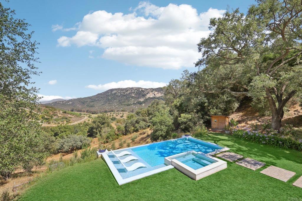 Property Photo:  28295 Camino Estribo  CA 92590 