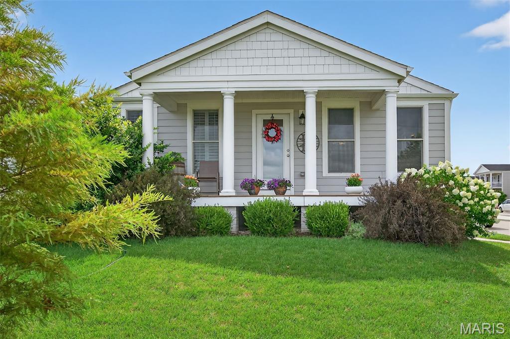 Property Photo: 12 Freehold Rock Place MO 63301