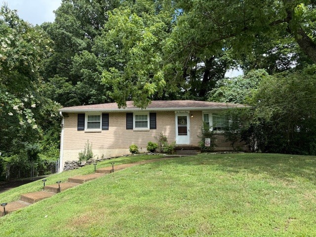 Property Photo: 5003 Meta Dr TN 37211