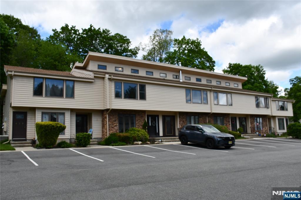 Property Photo: 415 Iroquois Court 415 NJ 07848