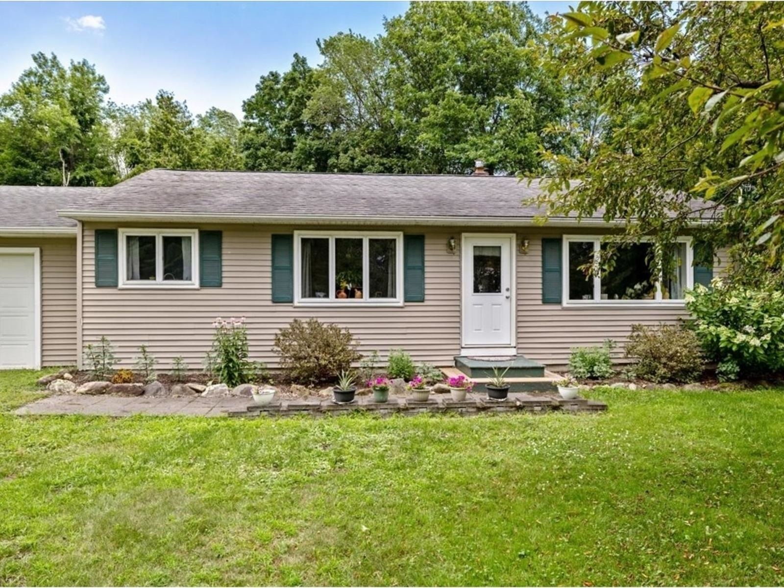 Property Photo: 102 McGinn Drive VT 05478