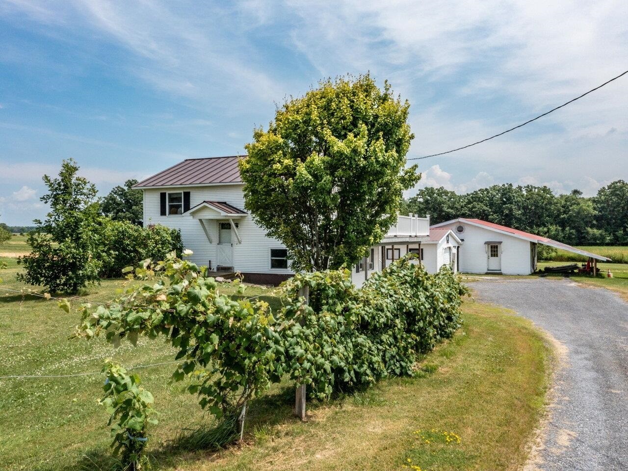 Property Photo: 419 Jersey Street South VT 05491
