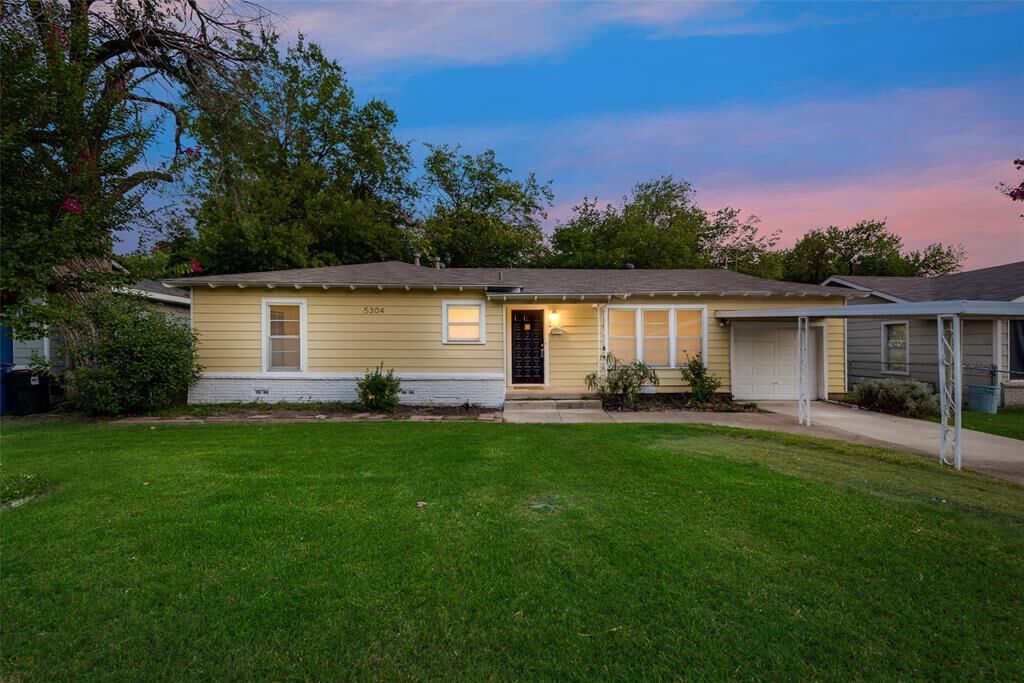Property Photo: 5304 Nadine Drive TX 76117