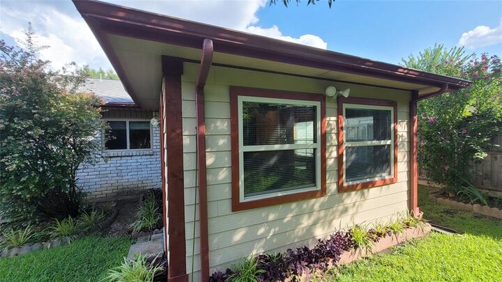 Property Photo: 10207 Sweet Gum Street TX 75249