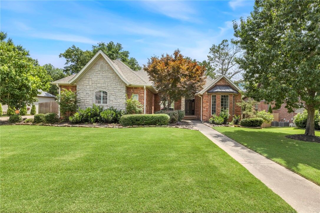 Property Photo: 3061 E Stone Mountain Drive AR 72701
