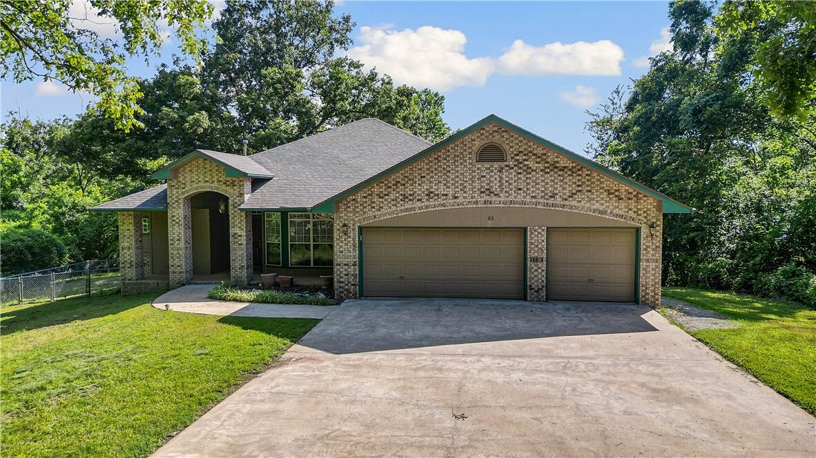 Property Photo:  51 Dunipace Drive  AR 72715 