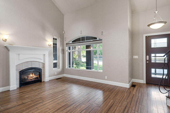 Property Photo:  2711 NE Yellow Ribbon Drive  OR 97701 