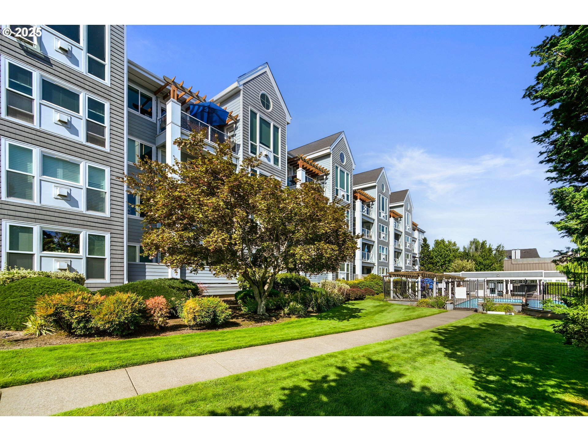 Property Photo:  520 SE Columbia River Dr 428  WA 98661 
