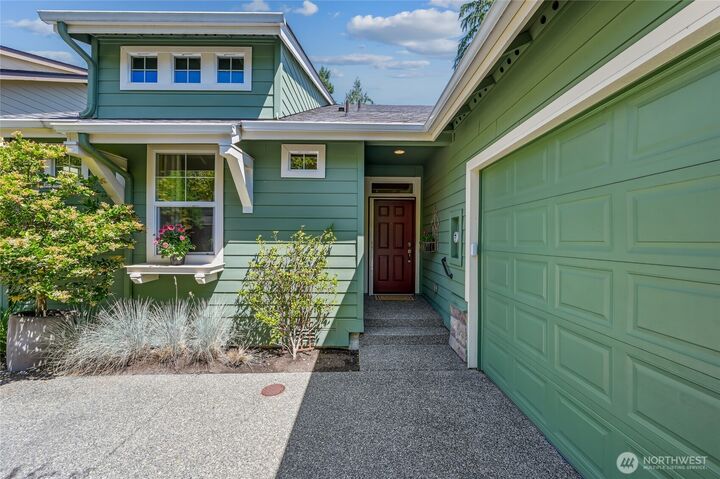 Property Photo:  24256 NE Vine Maple Way  WA 98053 
