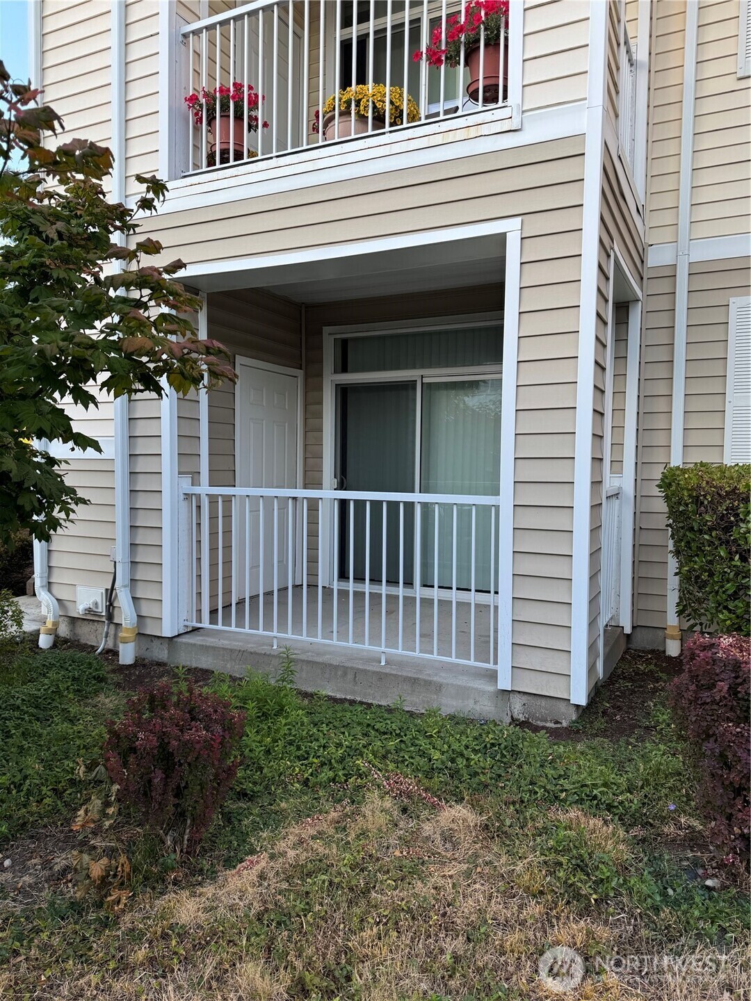 Property Photo:  18527  101st Avenue Ct E 112  WA 98375 