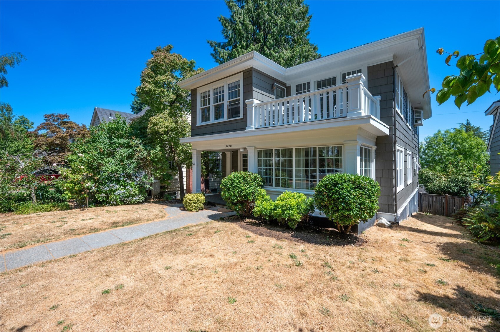 Property Photo: 5220 18th Avenue NE WA 98105