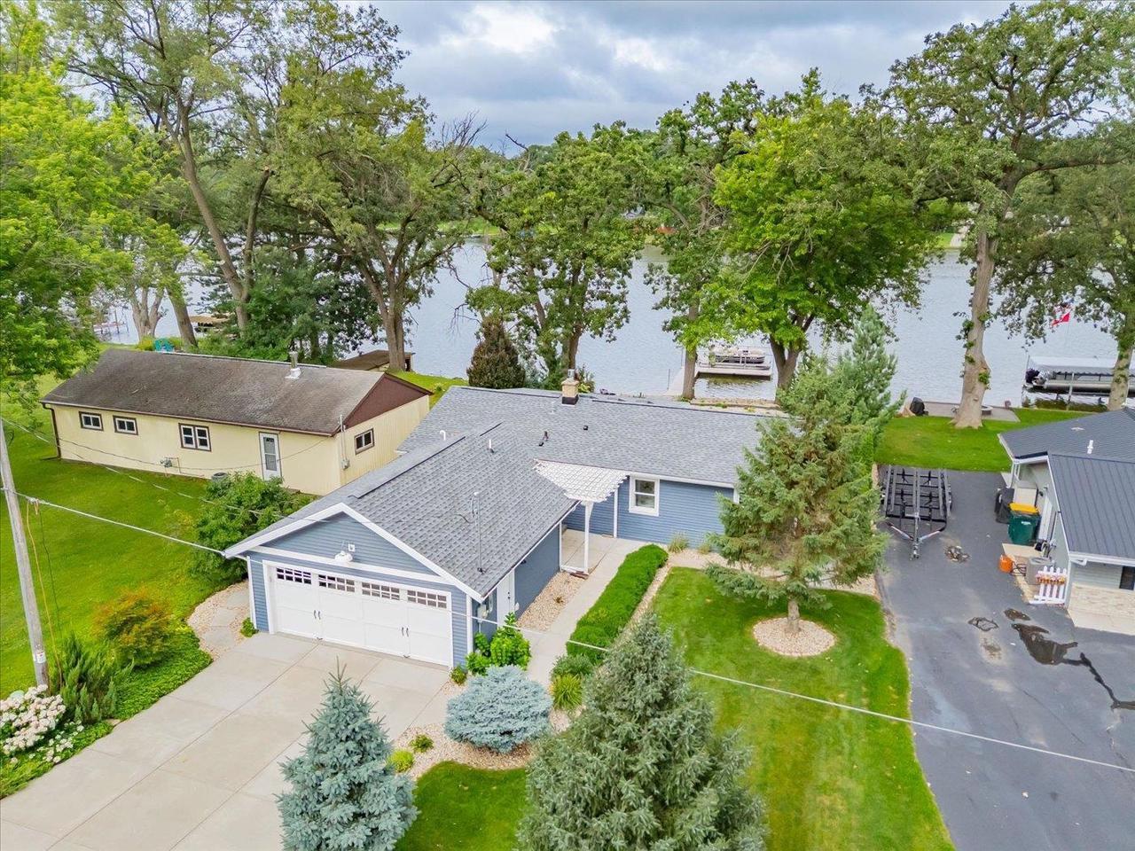 Property Photo: 10045 North Ellendale Road WI 53534