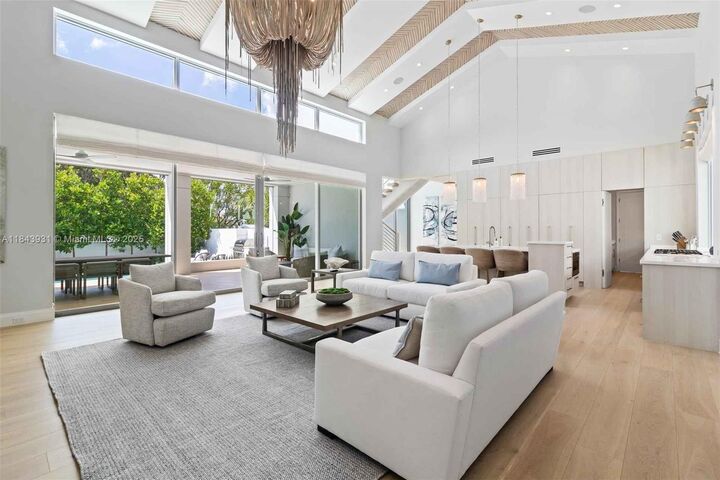 Property Photo: 1280 S Ocean Blvd FL 33483