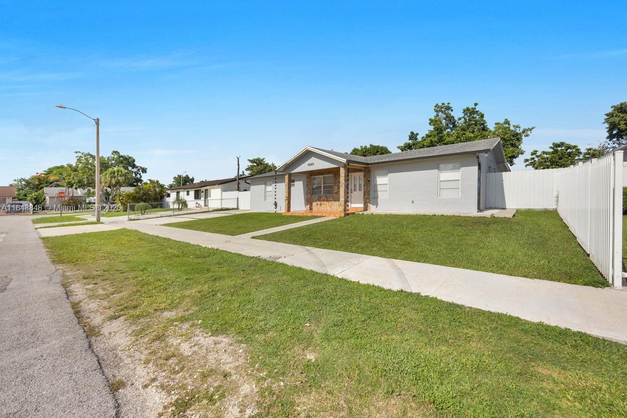Property Photo:  25265 SW 124th Pl  FL 33032 