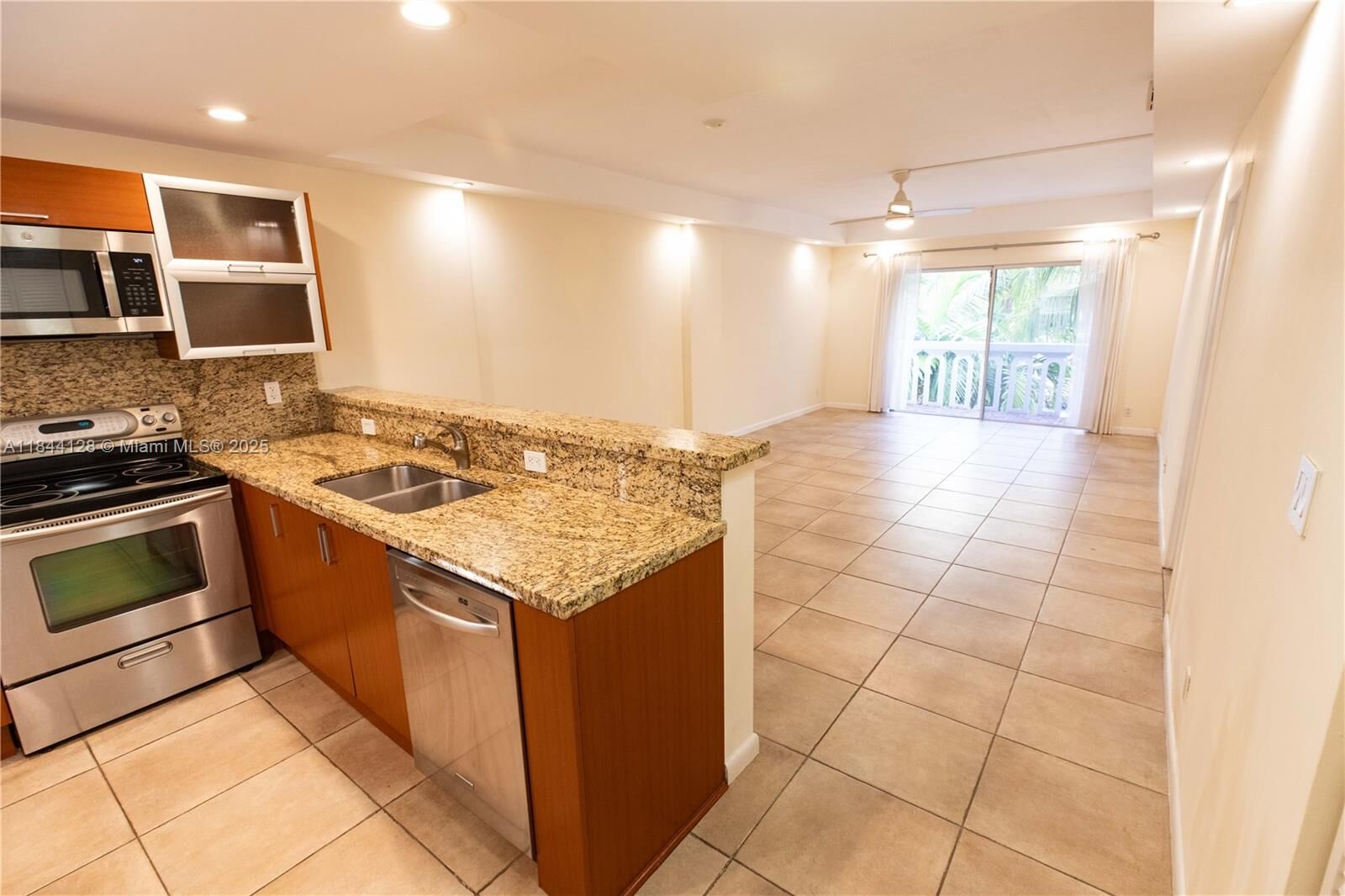 Property Photo: 100 Edgewater Dr 336 FL 33133