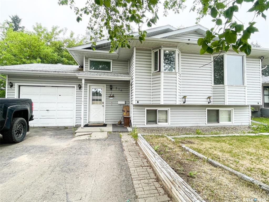Photo de la propriété:  516 5th Avenue W  SK S9X 1A9 