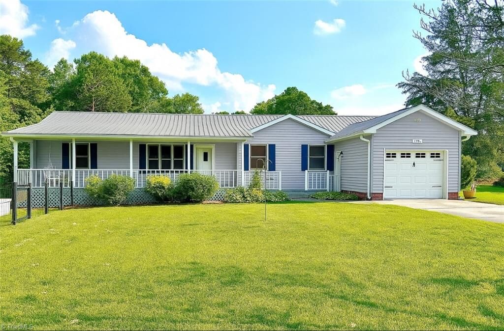 Property Photo:  1953 Nc Highway 66 S  NC 27284 