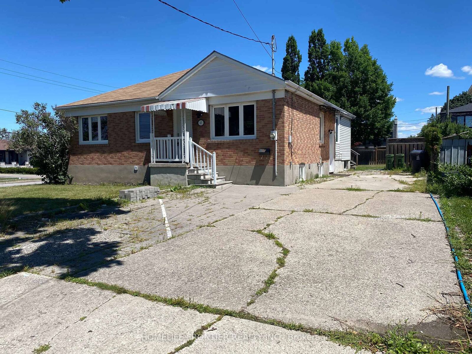 Property Photo:  63 Lockerbie Avenue Main Floor  ON M9N 3A3 