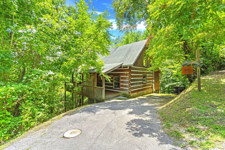 2109 Quail Run Way  Sevierville TN 37876 photo