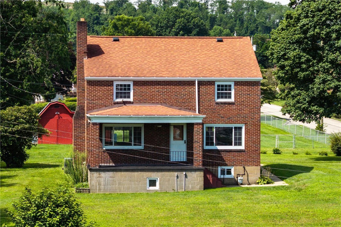Property Photo: 922 Foster Rd PA 15025