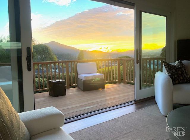 Property Photo: 17 Privateer Drive CA 94925