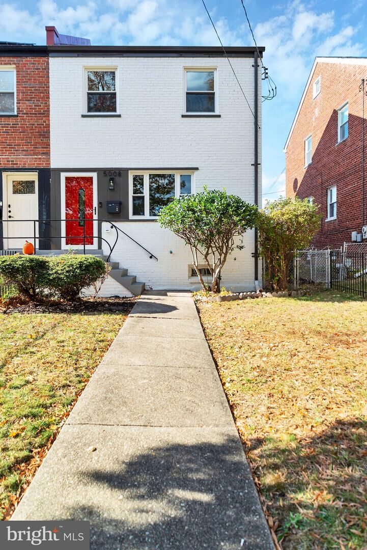 Property Photo:  5008 11th Street NE  DC 20017 