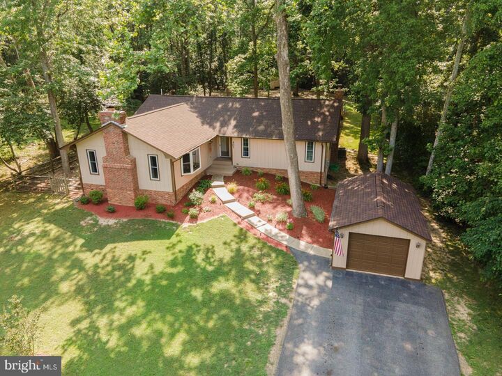Property Photo: 507 Scarlet Oak Road MD 20646
