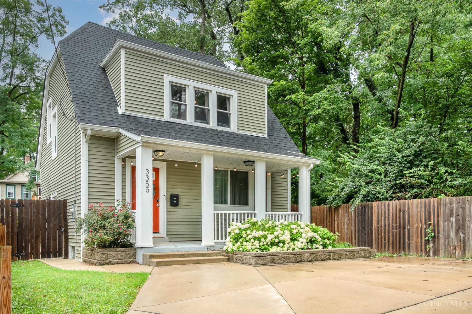 Property Photo: 3355 Hewitt Crescent Street OH 45207