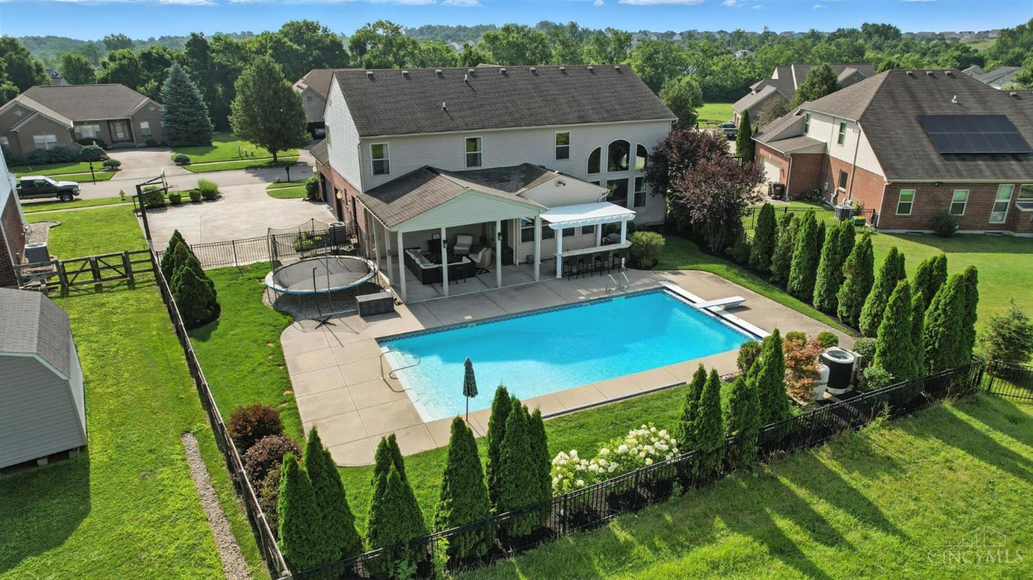 Property Photo:  5517 Creekside Meadows Drive  OH 45011 