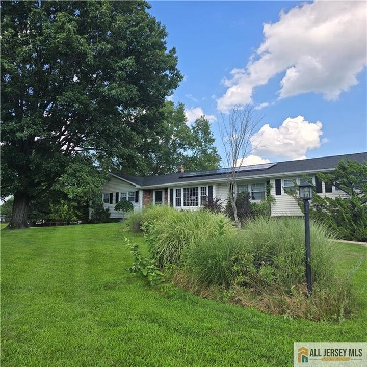 15 Willow Run Lane  Montgomery NJ 08502 photo