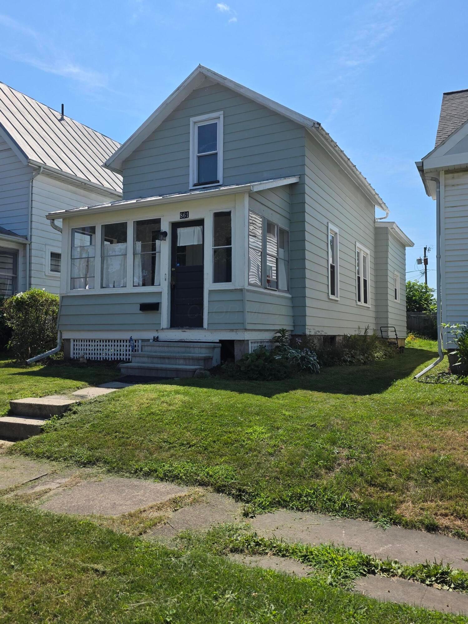 Property Photo:  861 S Poplar  OH 44820 