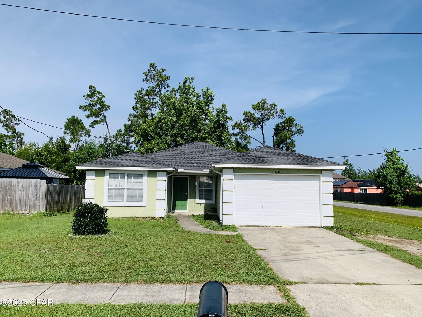 Property Photo:  1602 Mississippi Avenue  FL 32444 