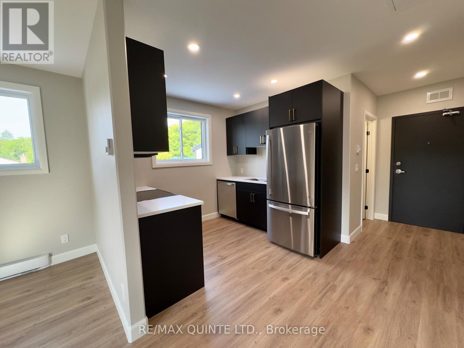 Property Photo: 330 Victoria Street 4 ON K0K 3J0