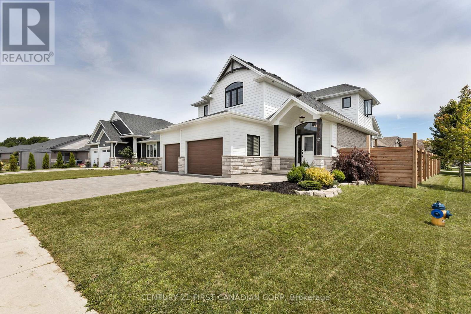 Property Photo: 114 Old Field Lane ON N5L 0A9