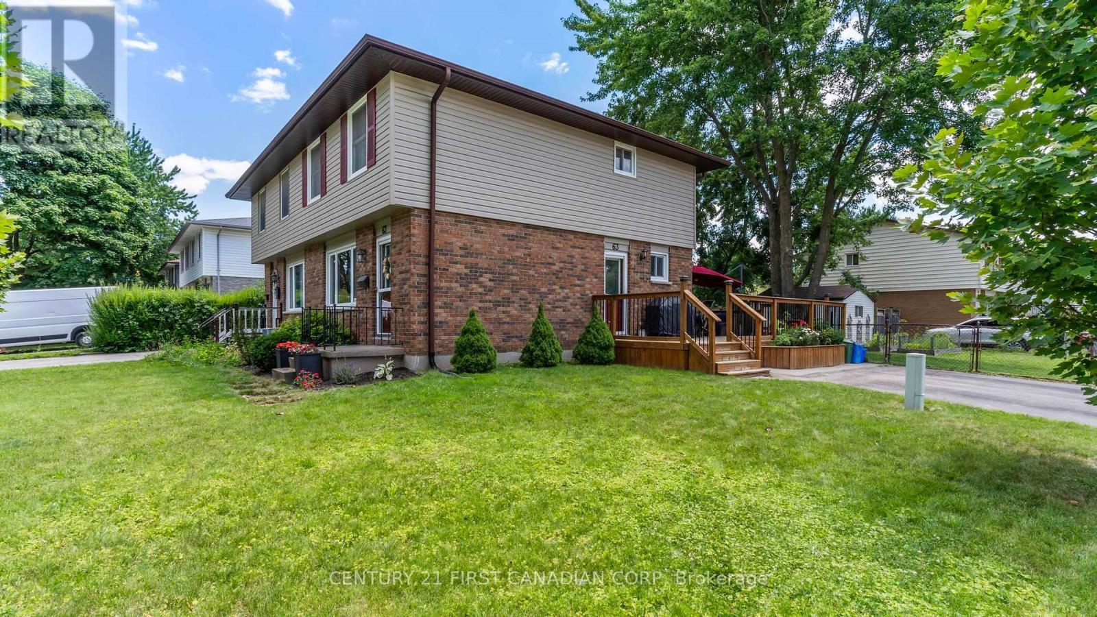 Property Photo:  63 Augusta Crescent South  ON N6E 2C9 