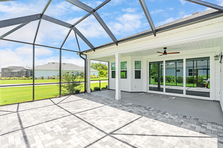 Property Photo: 8424 Landshark Boulevard FL 32413