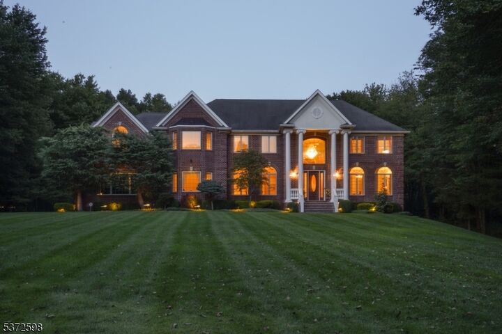 Property Photo: 62 Canoe Brook Ln NJ 07931
