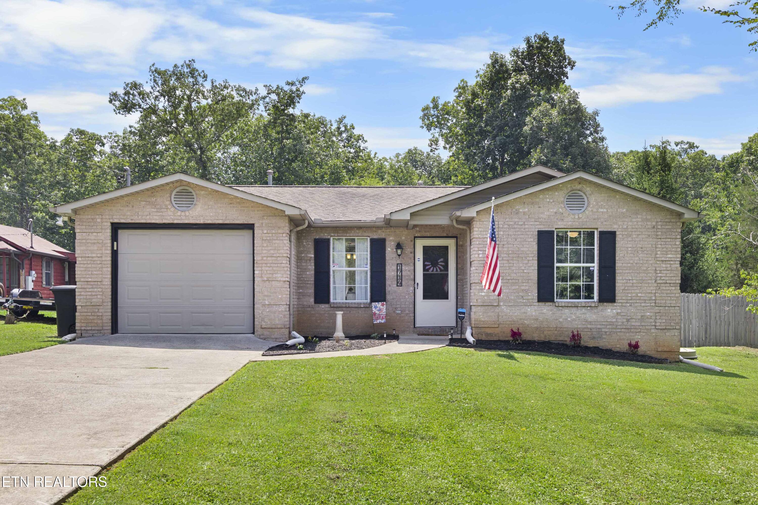 Property Photo: 1714 Tipton Station Rd TN 37920