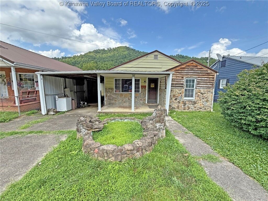 Property Photo: 217 McConnell Road WV 25646