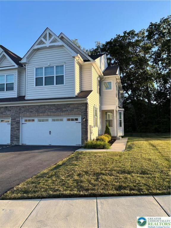 Property Photo: 424 Grey Feather Way PA 18104