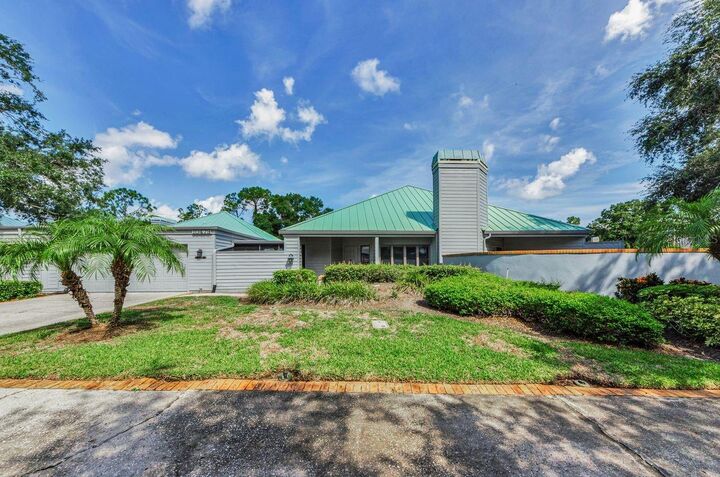 Property Photo:  10479 Longwood Drive  FL 33777 