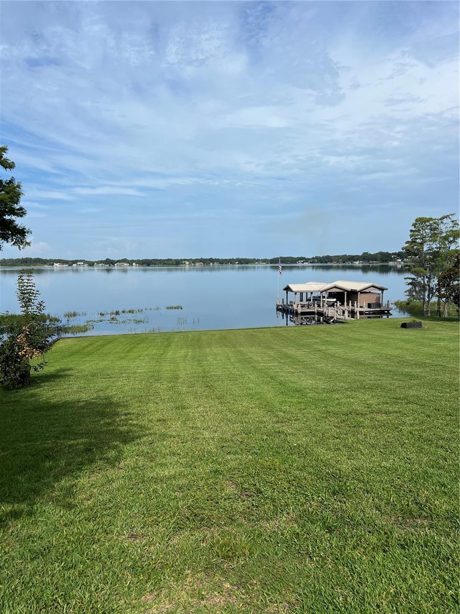 Property Photo: 2624 Midsummer Drive FL 34786