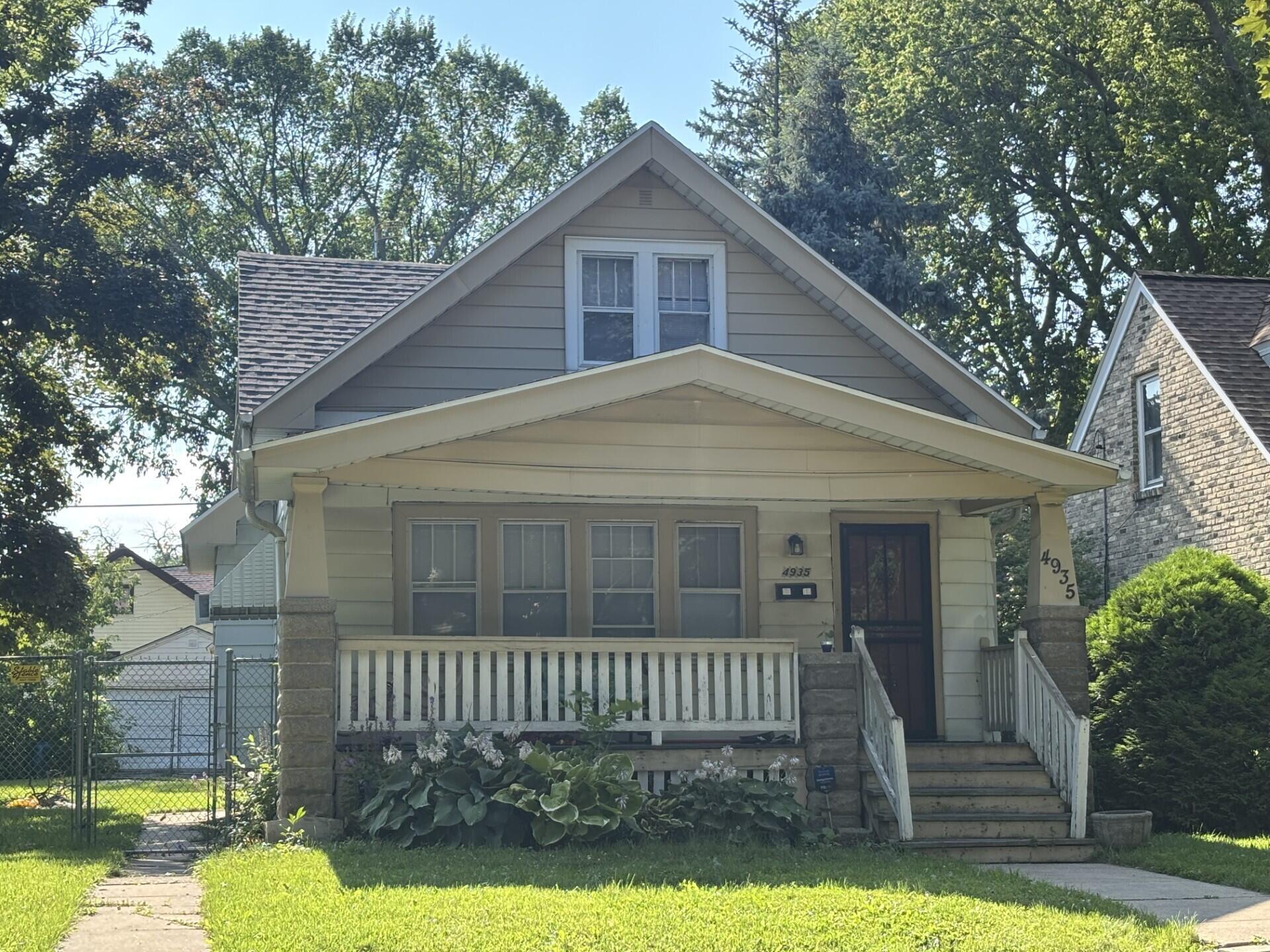 Property Photo: 4935 N 36th St WI 53209