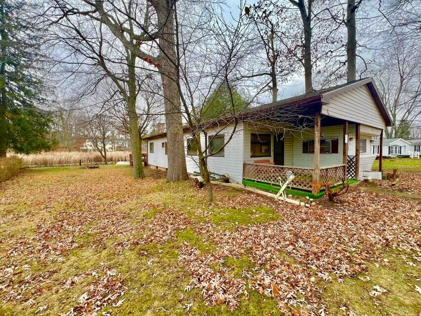 Property Photo: 5386 Circle Drive MI 49274