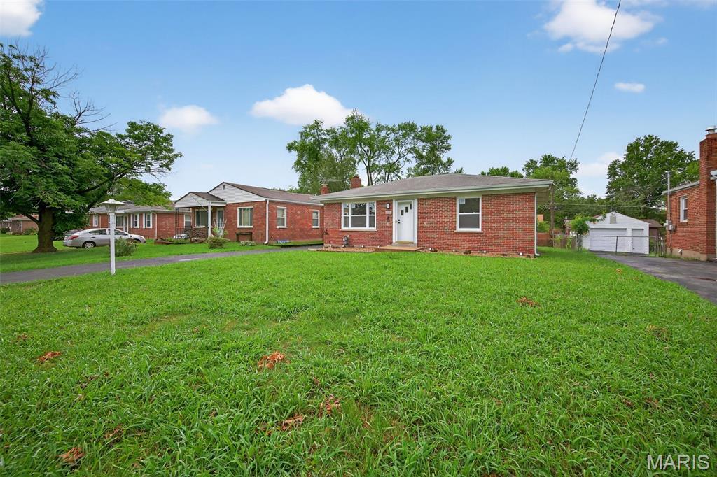Property Photo: 9016 Kathlyn Drive MO 63134