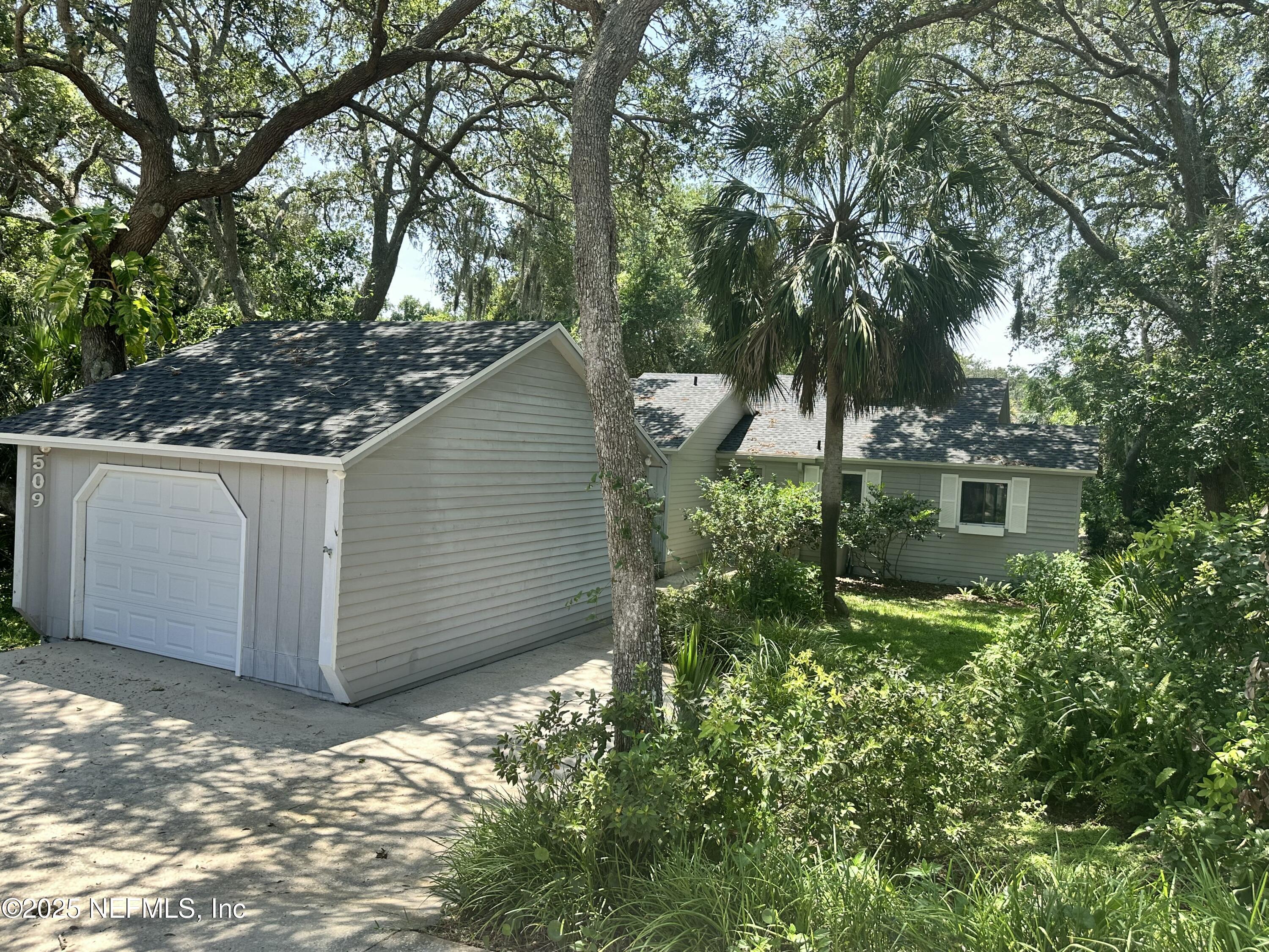 Property Photo: 509 F Street FL 32080