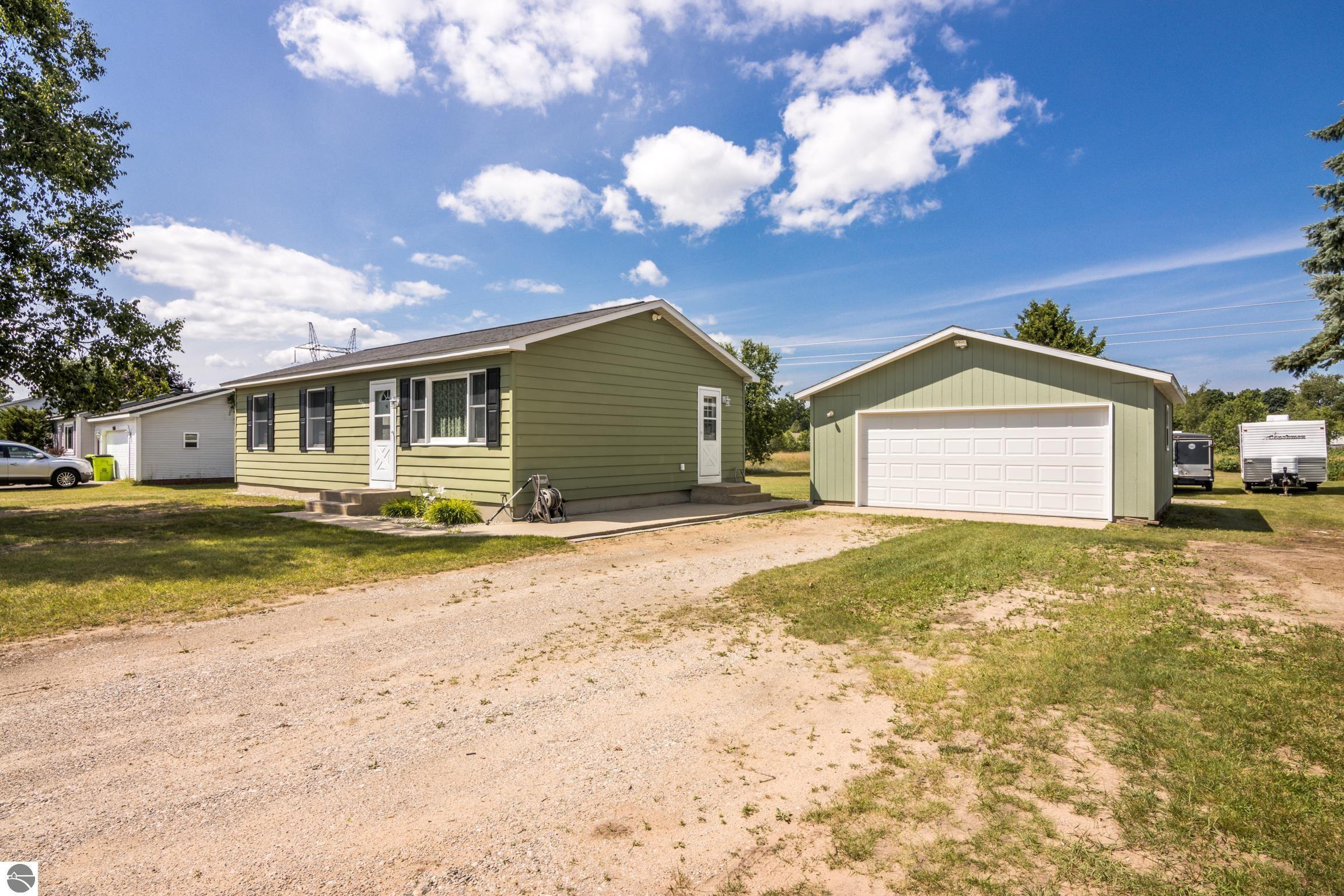 Property Photo: 4406 Manor Wood Drive MI 49685