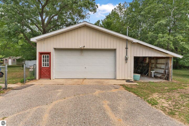 Property Photo: 10160 W Kelly Road MI 49651